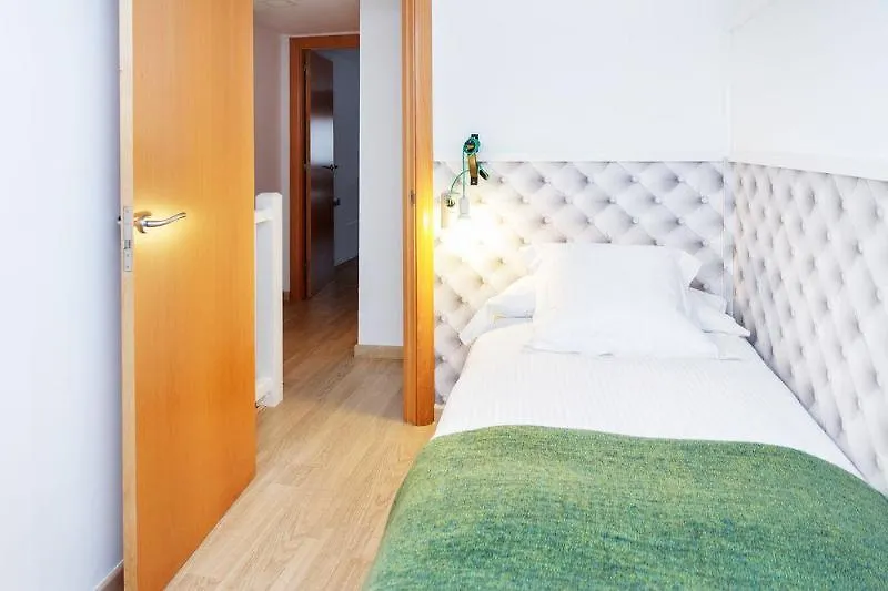 Feelathome Marquet Beach Apartments Barcelona Hiszpania