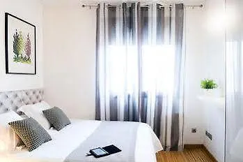 Feelathome Marquet Beach Apartments Barcelona 0*,  Hiszpania